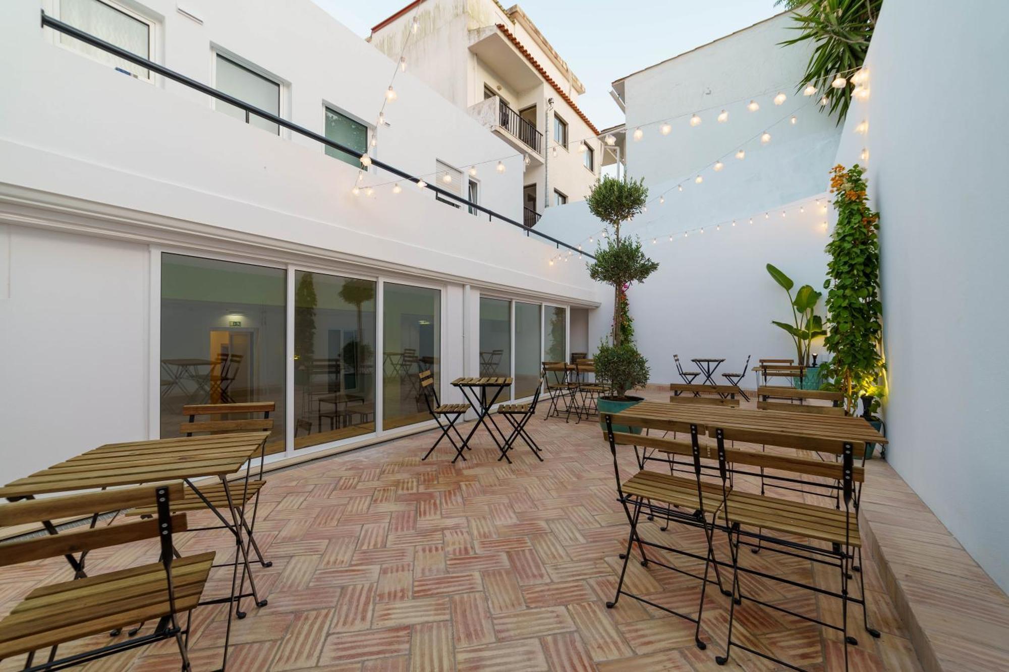 Atlantic Bliss Hostel Albufeira Exterior photo